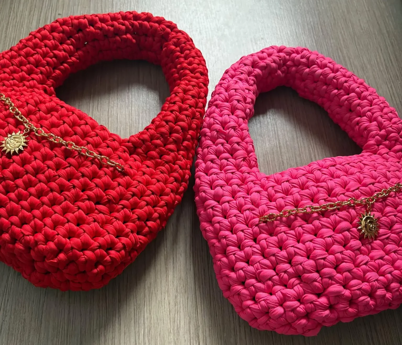 Stage ados crochet avec Jemima, les 22 et 23 décembre 2025 au Centre Paris Anim' Beaujon ( Paris 8e ) ©Jemima